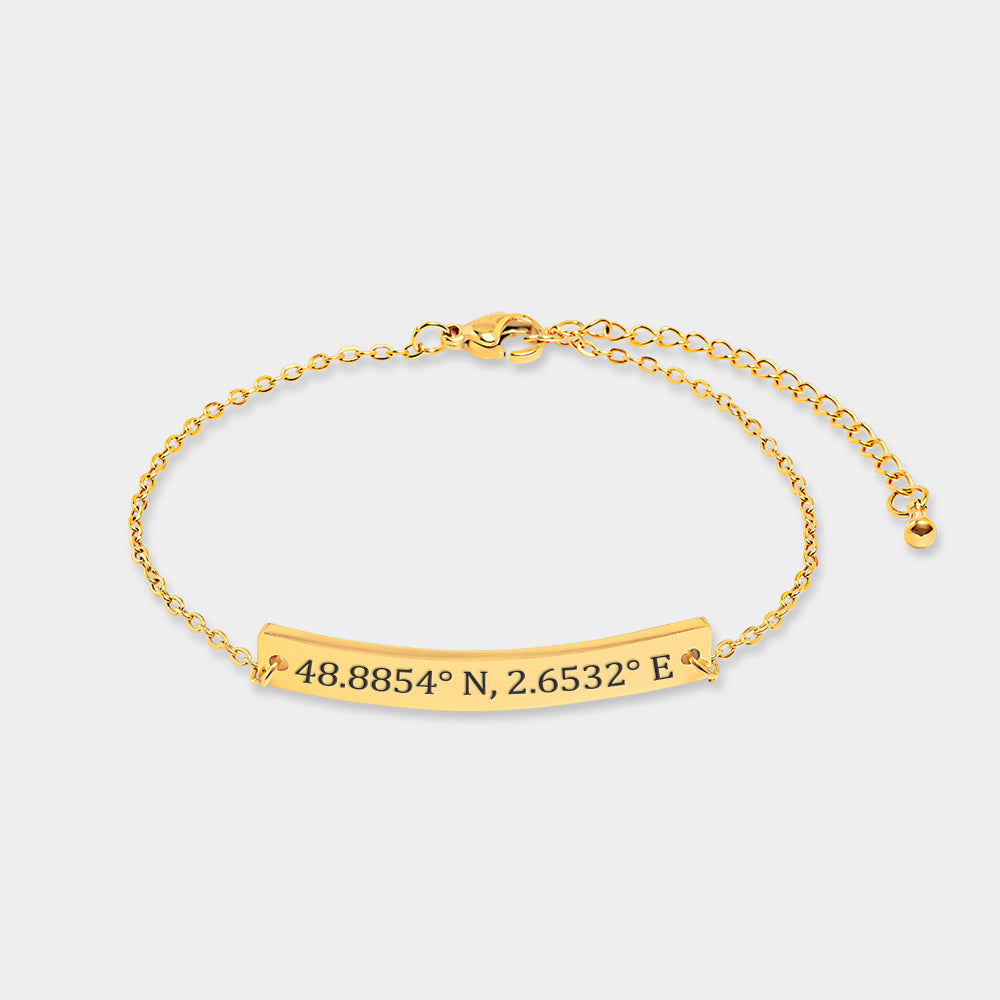 brazalete de oro personalizado grabado con coordenadas